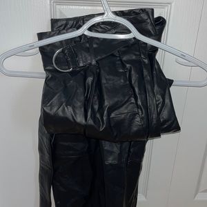 Pentalons de cuir dynamite avec ceinture